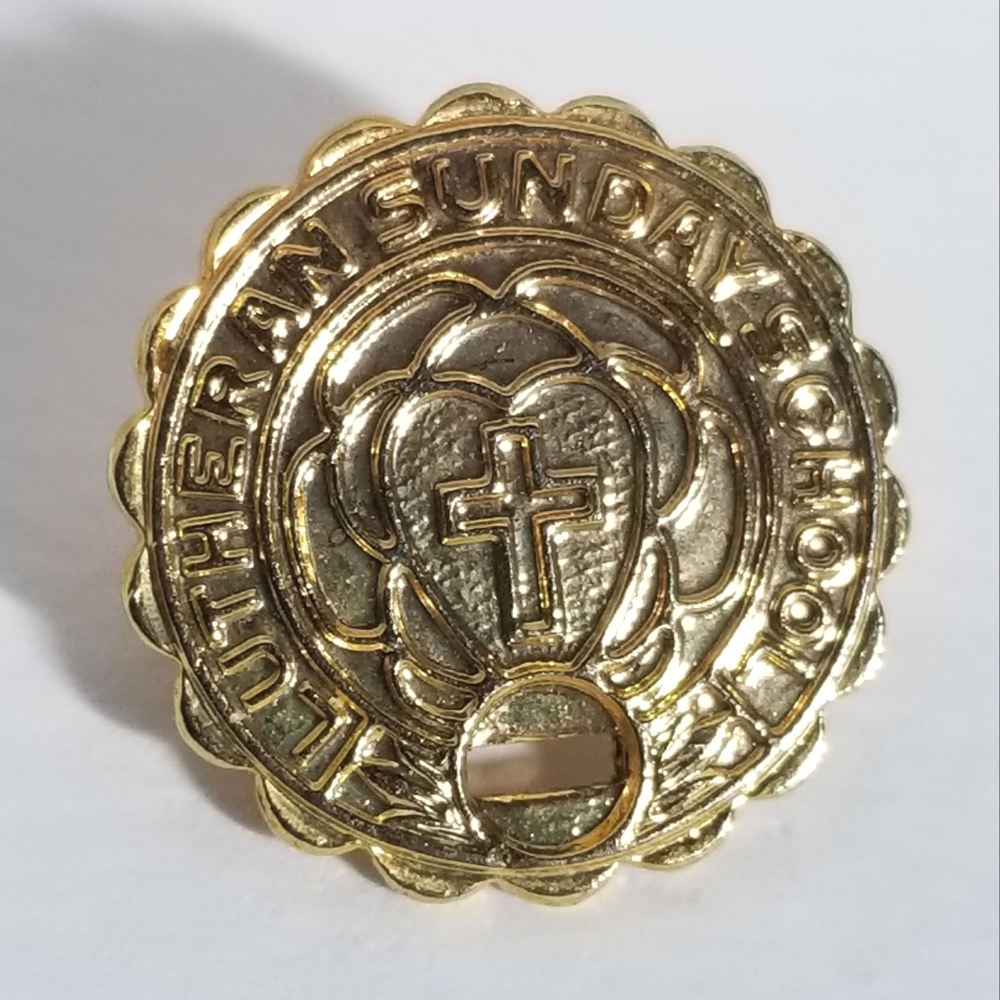 Vintage Lutheran Sunday School pin tiny gold tone brooch